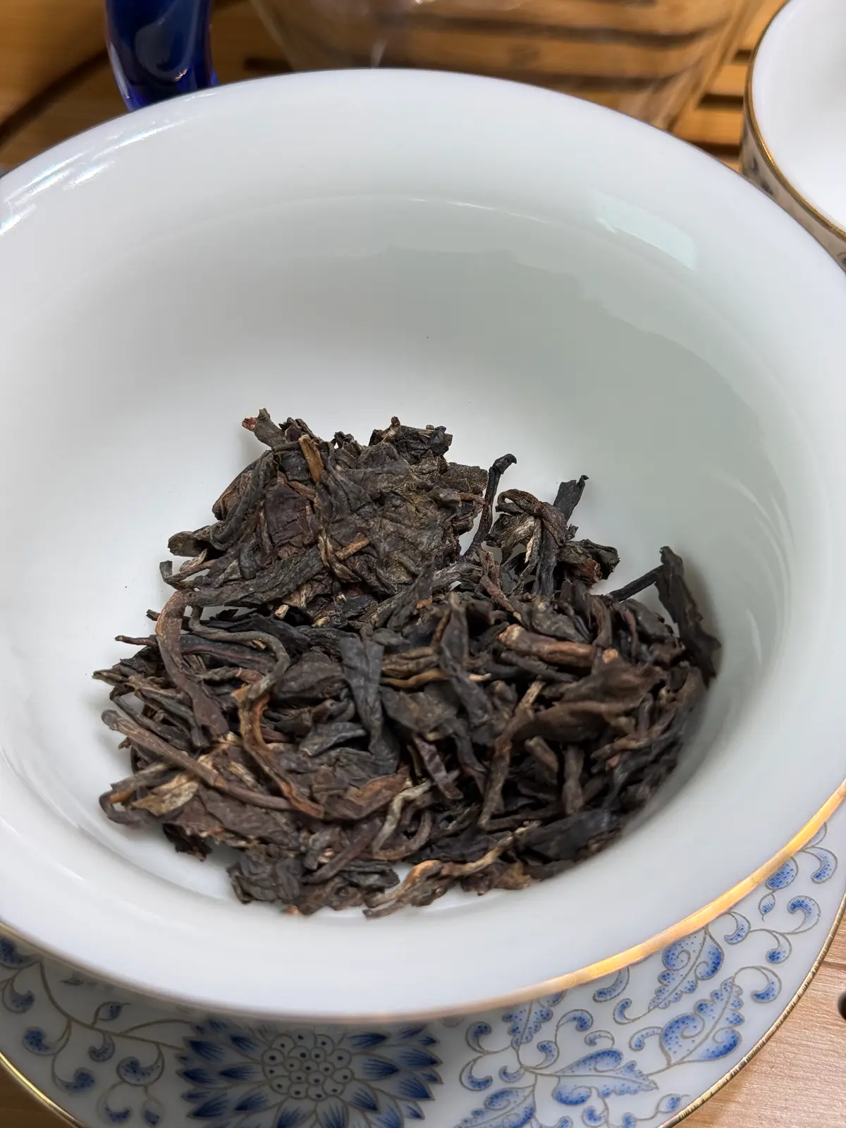 2003 Yi Wu Chun Zheng Pin — dry cake leaf